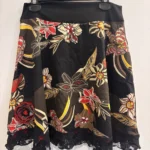 Featured thumbnail for Jupe fleurie Métamorphose