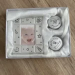 Featured thumbnail for Ensemble souvenir de bébé - Neuf