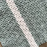Thumbnail for Couverture pour bébé faite à la main