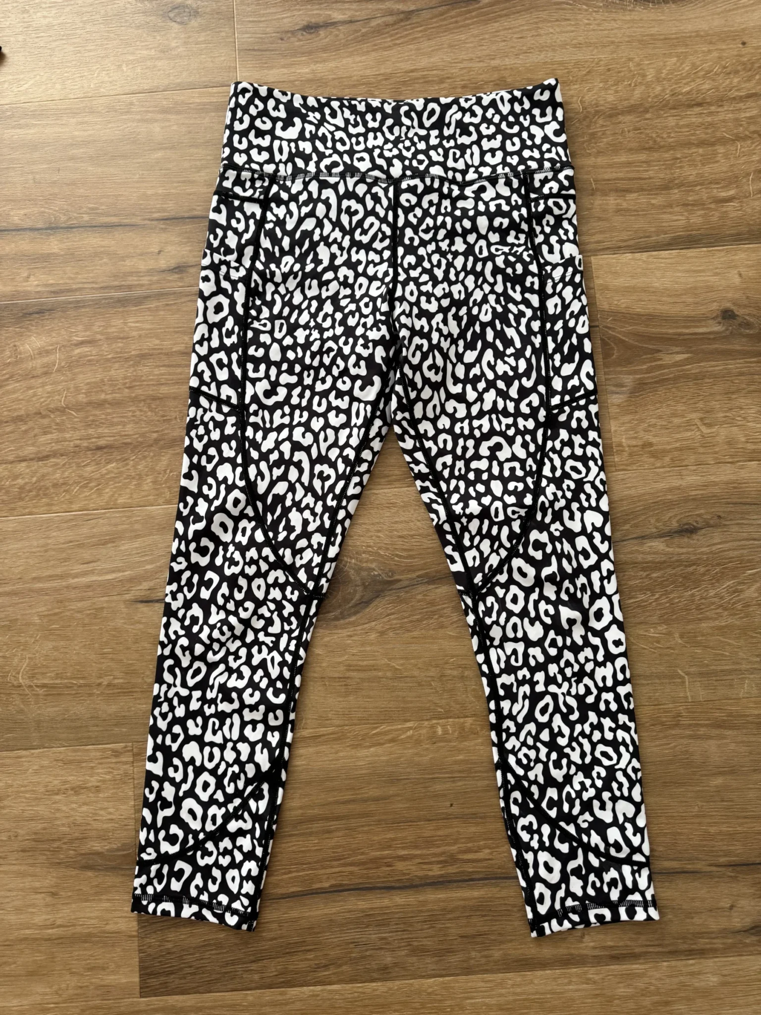 Featured image for Zyia leggings