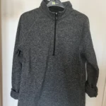 Featured thumbnail for Chandail de sport chaud gris