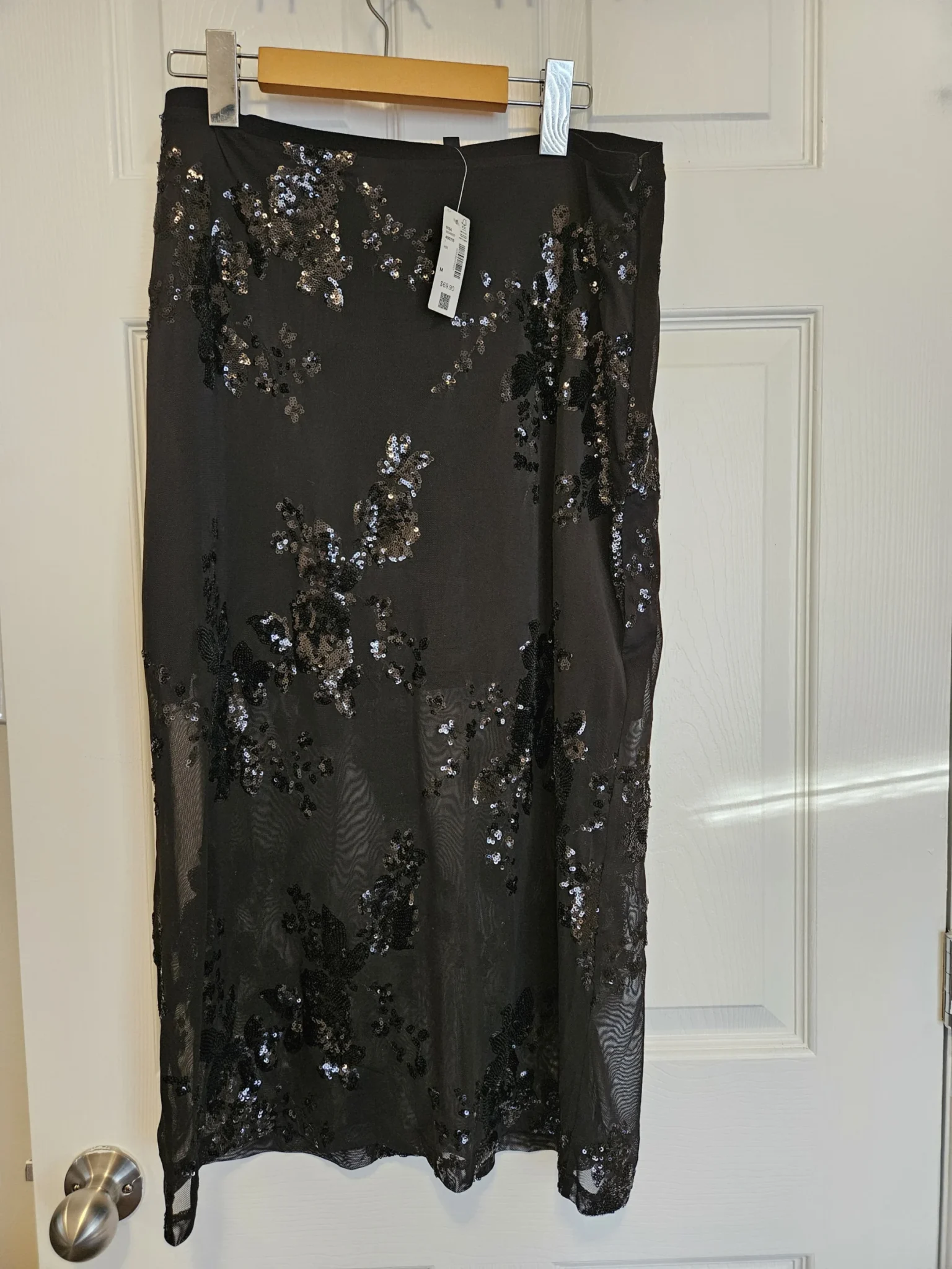 Featured image for Jupe mesh Reitmans neuve (une partie doublée)
