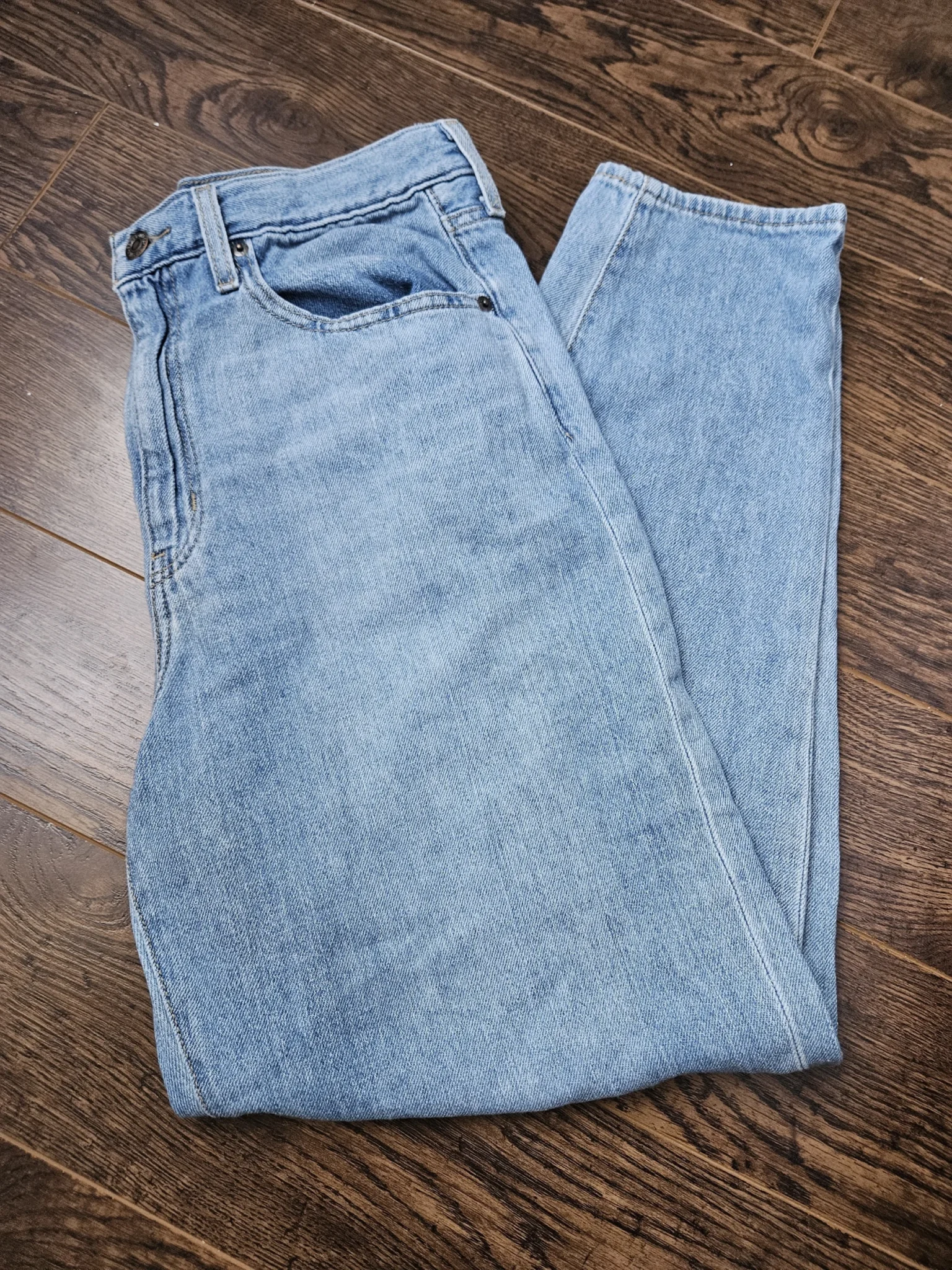 Featured image for Jean Levis fuselé