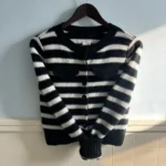 Featured thumbnail for Anthropologie Cardigan rayé 100% cachemire