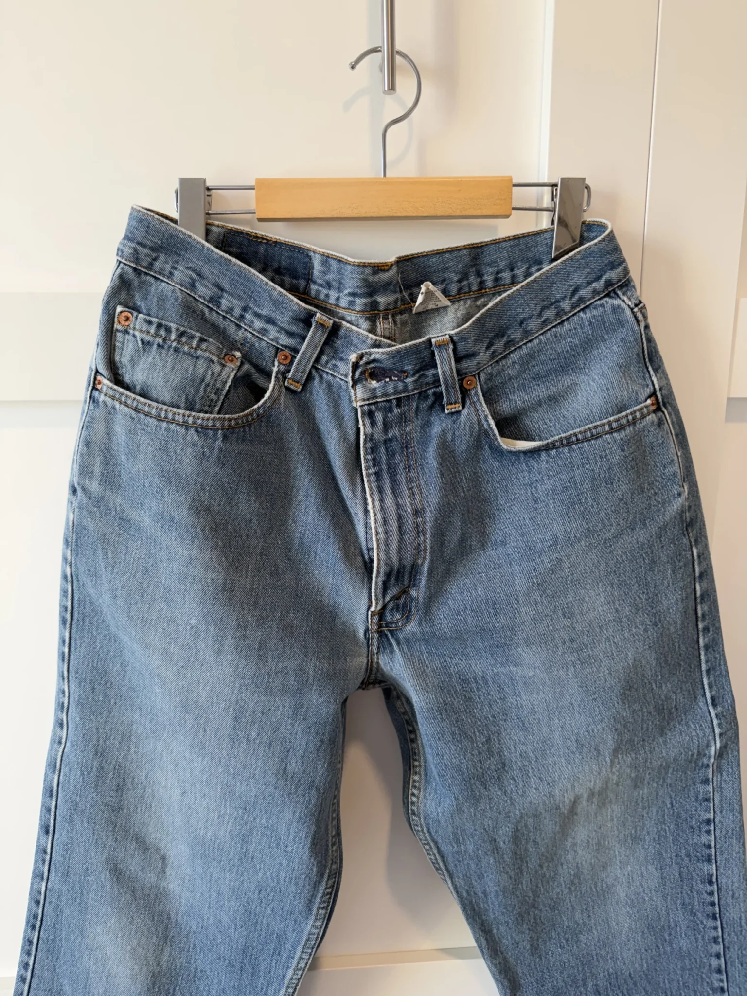 Image for LEVI’S 550 Relaxed Fit 34X30 (fait comme un 31.5-32)