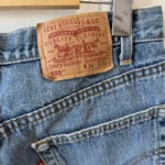 Thumbnail for LEVI’S 550 Relaxed Fit 34X30 (fait comme un 31.5-32)