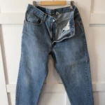 Thumbnail for LEVI’S 550 Relaxed Fit 34X30 (fait comme un 31.5-32)
