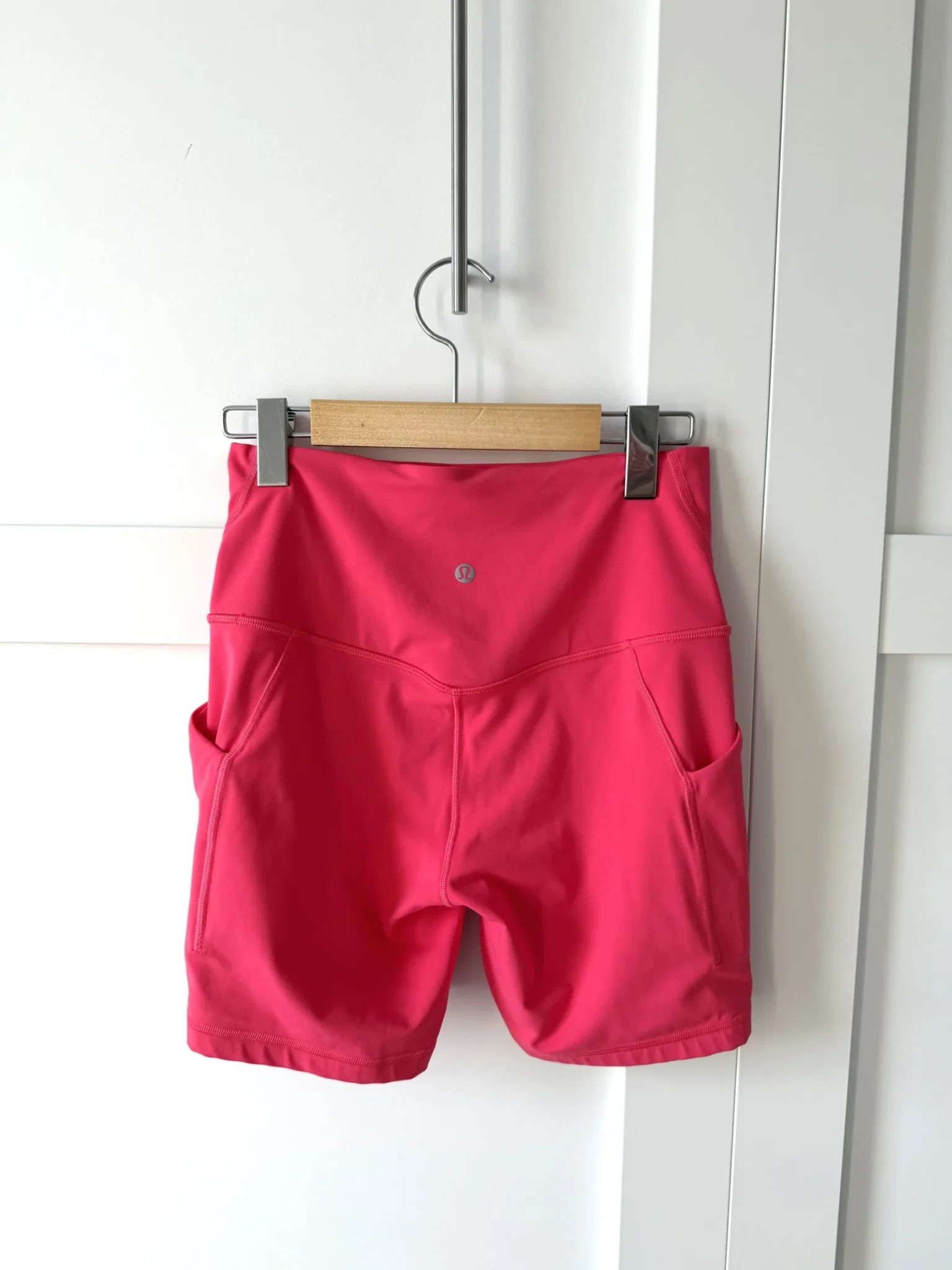 Image for Align_HighRise shorts with pockets