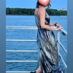 Thumbnail for Superbe robe longue maxi plissée métallisée