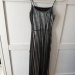 Thumbnail for Superbe robe longue maxi plissée métallisée