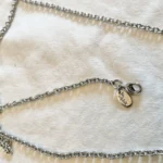 Thumbnail for Collier argenté avec fausses turquoises