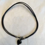 Thumbnail for Collier - ruban de cuir avec pendentif Coeur