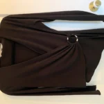 Featured thumbnail for Laura Petite - Blouse noire asymétrique