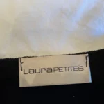 Thumbnail for Laura Petite - Blouse noire asymétrique