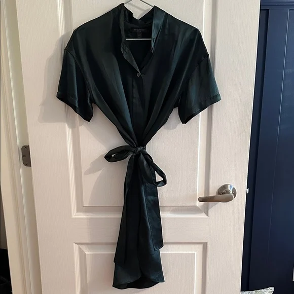 Image for Robe en soie verte Banana Republic
