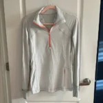 Featured thumbnail for Veste de sport rayée Lululemon