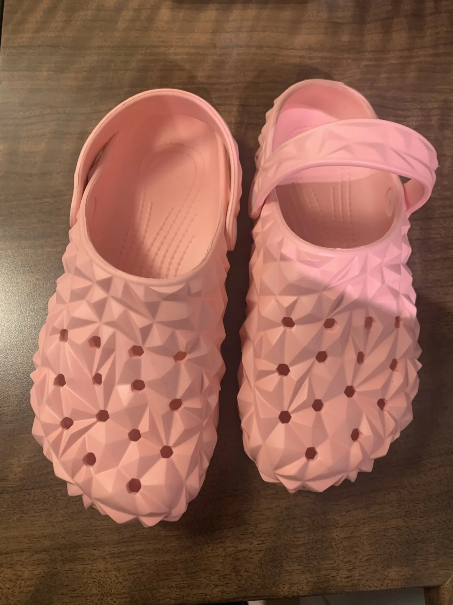 Featured image for Sandales style crocs
