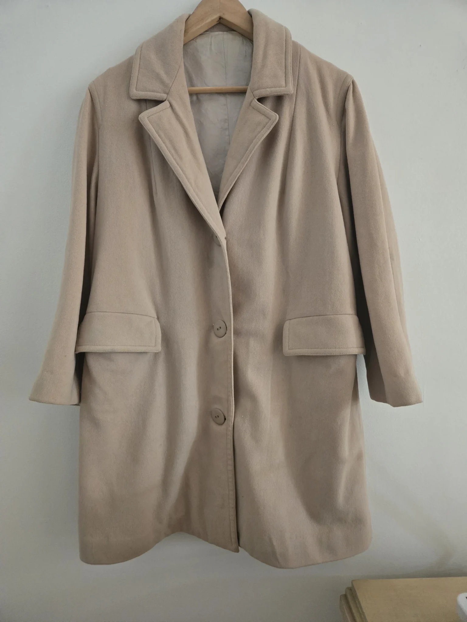 Featured image for Manteau vintage en laine