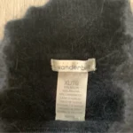 Thumbnail for Haut angora et laine d'agneau noir