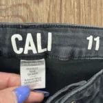 Thumbnail for Black high-waisted skinny jeans