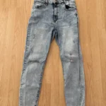 Featured thumbnail for High-waisted skinny jeans