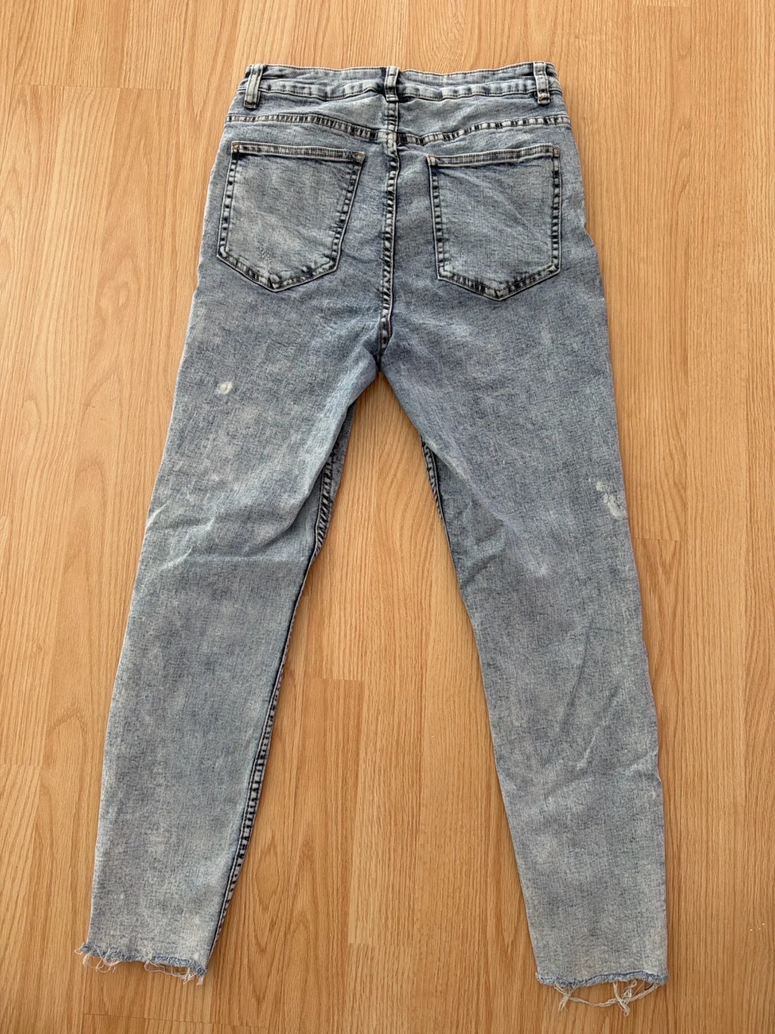 Image for High-waisted skinny jeans