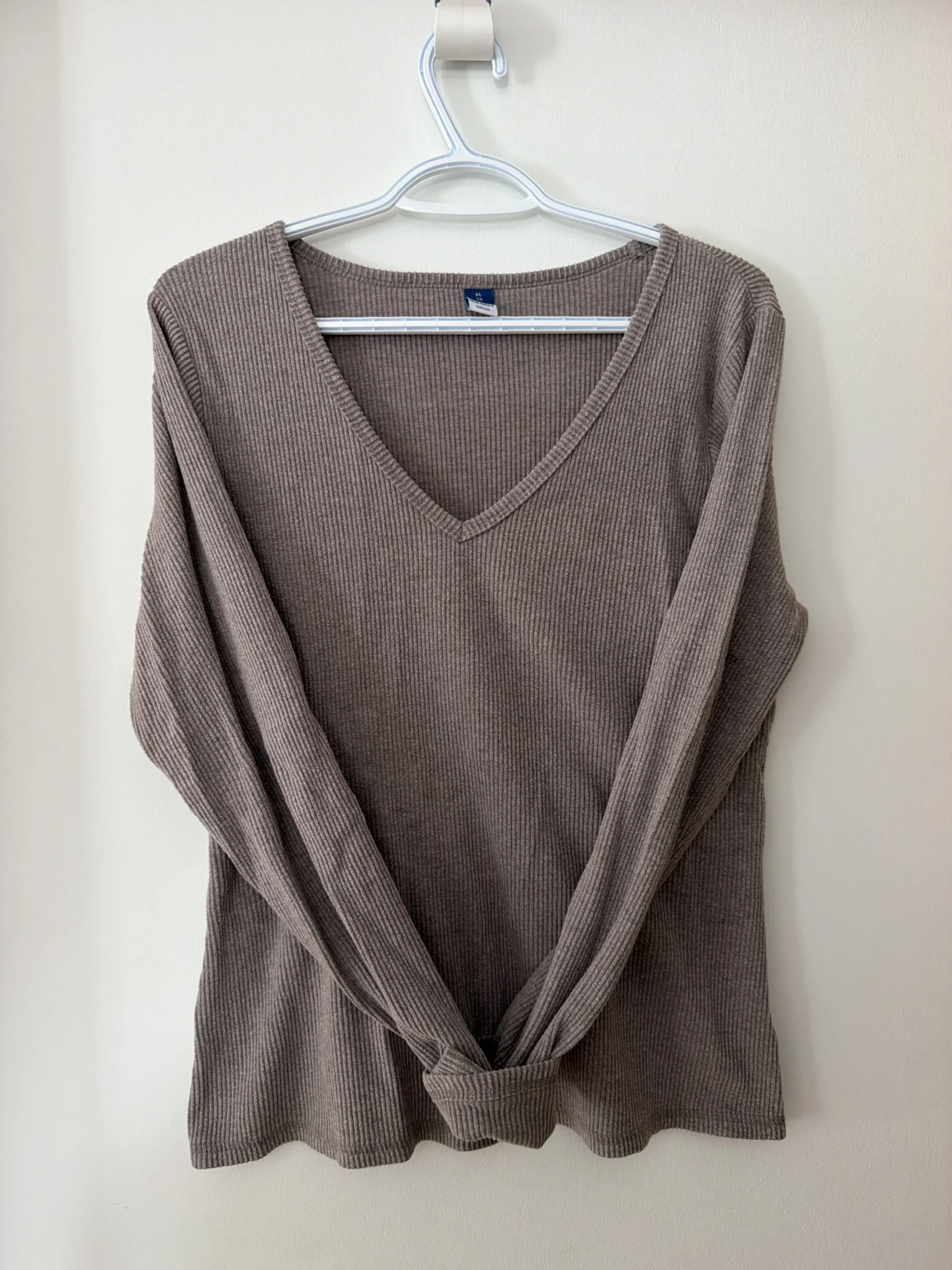 Featured image for Old navy V-neck jumper