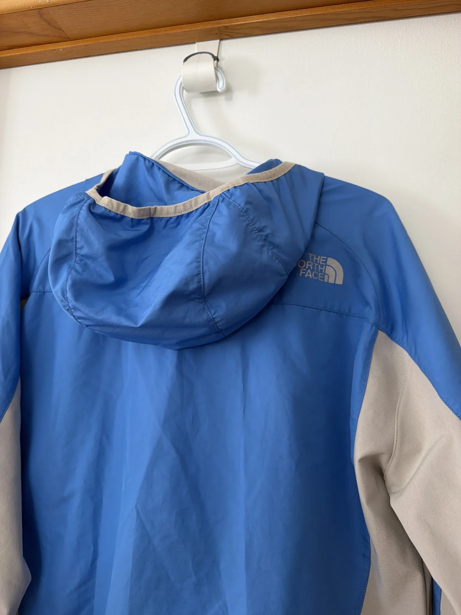 Image for Windbreaker style coat