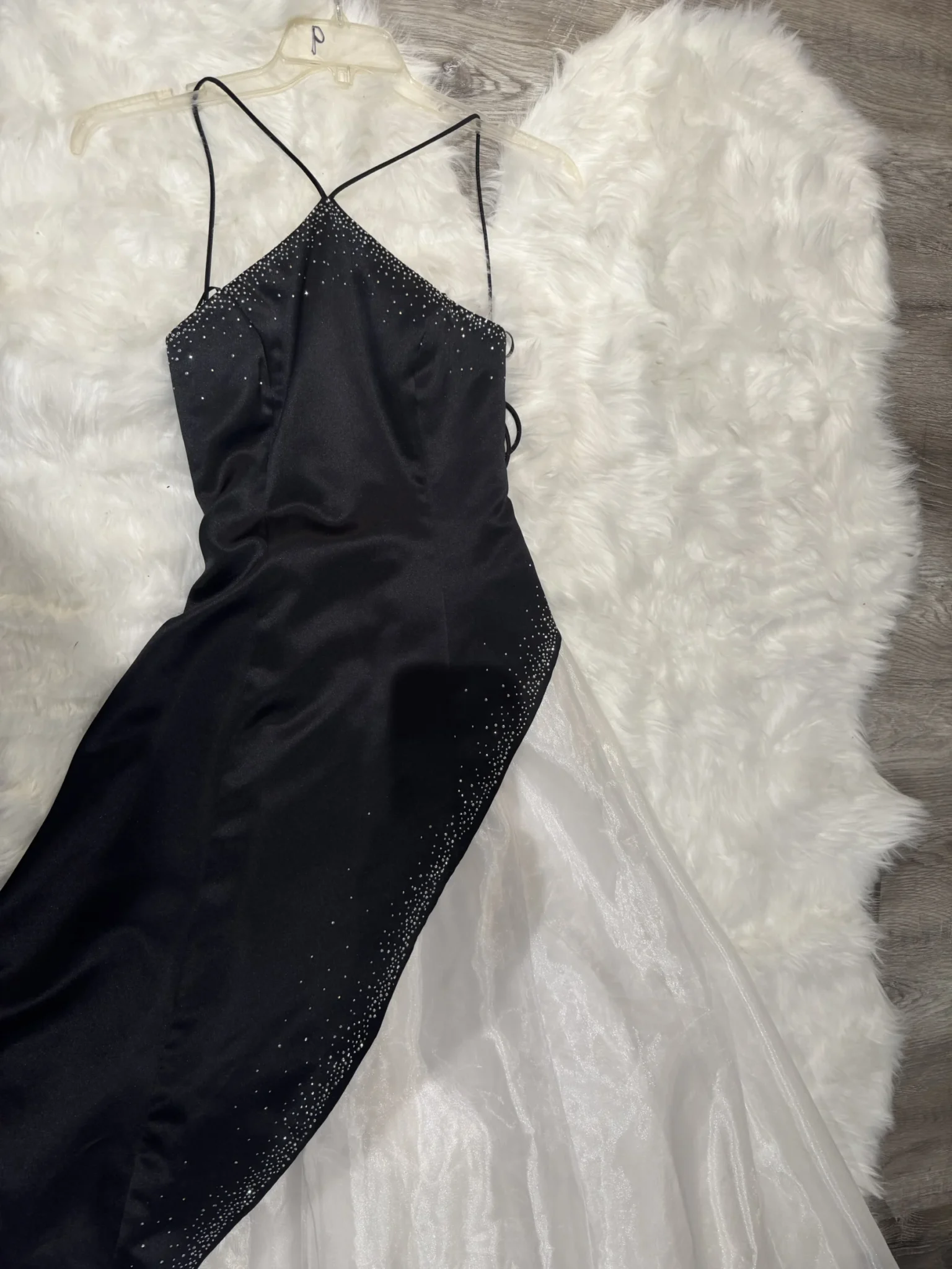 Image for Magnifique robe noir et blanc de bal
