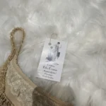 Thumbnail for Robe unique brodée à la main