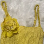 Thumbnail for Robe dentelle jaune unique