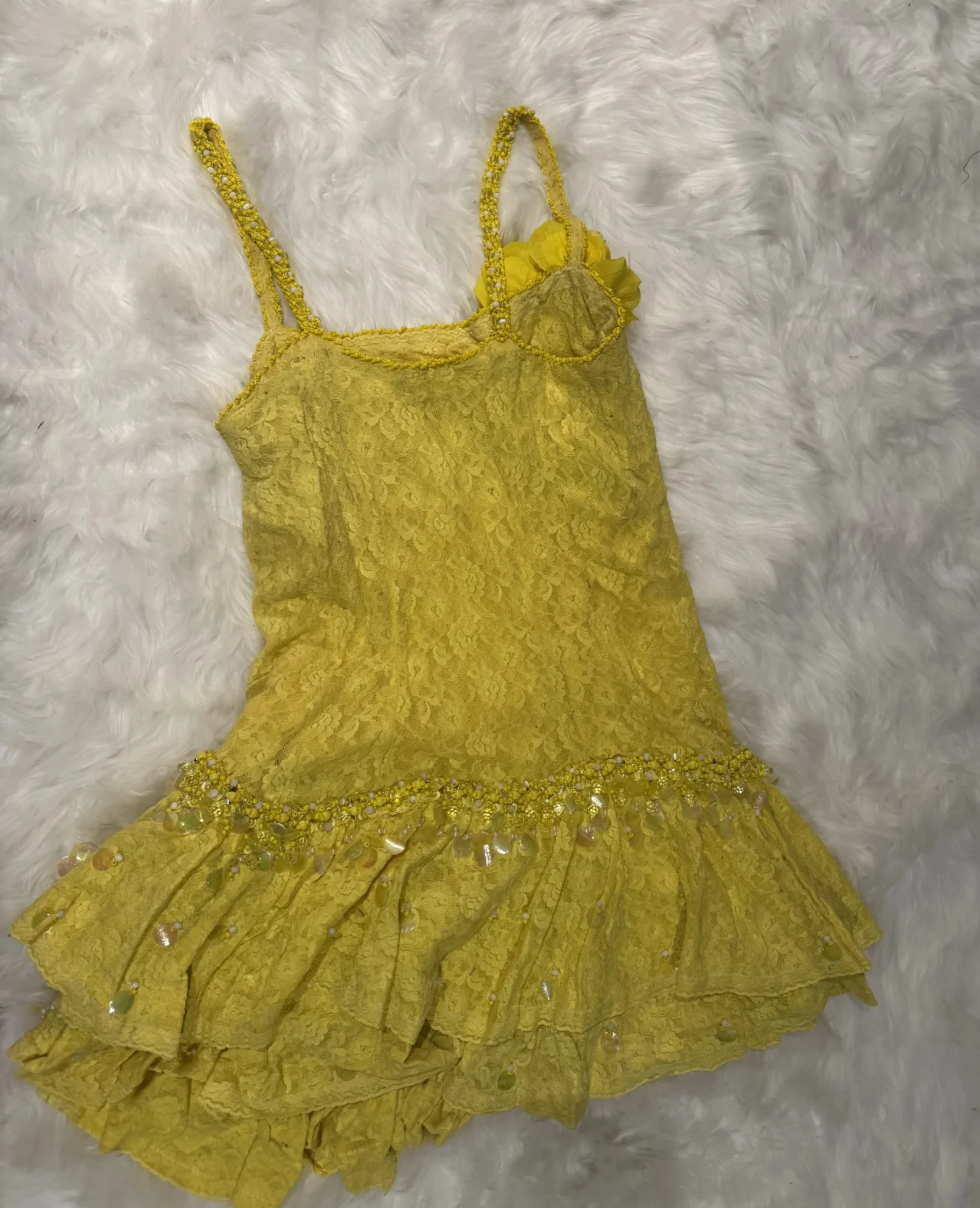 Image for Robe dentelle jaune unique