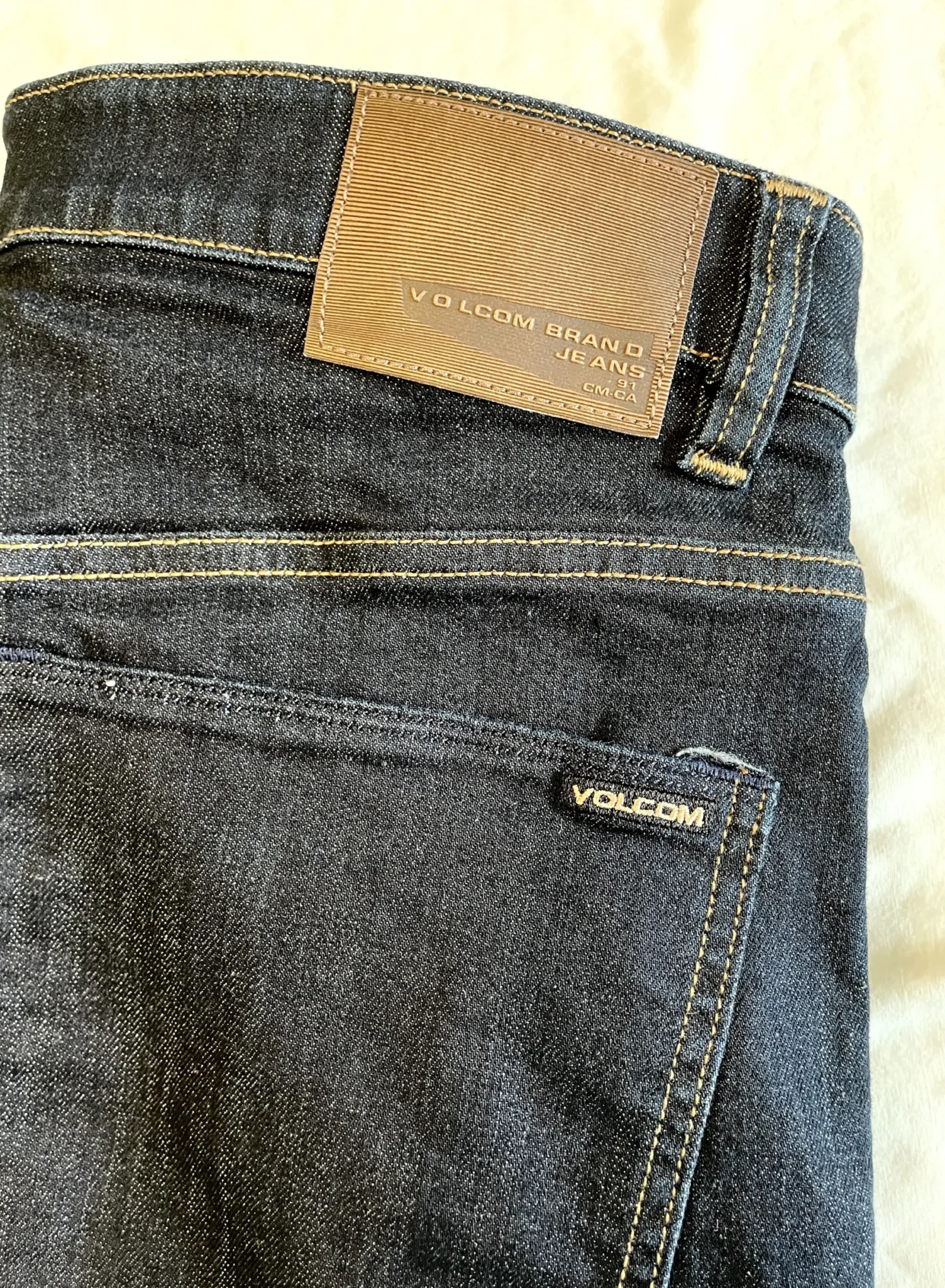 Featured image for Volcom - Jeans pour homme, bleu foncé