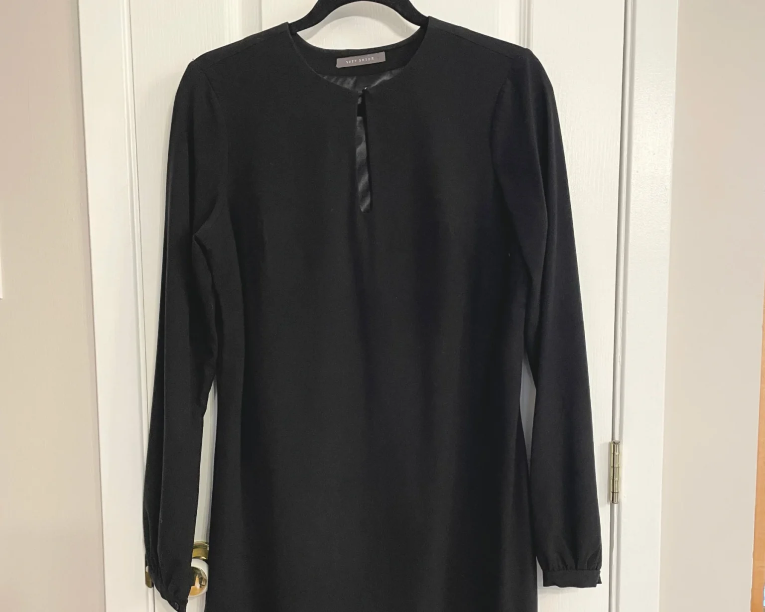Featured image for Suzy Shier - petite robe noire