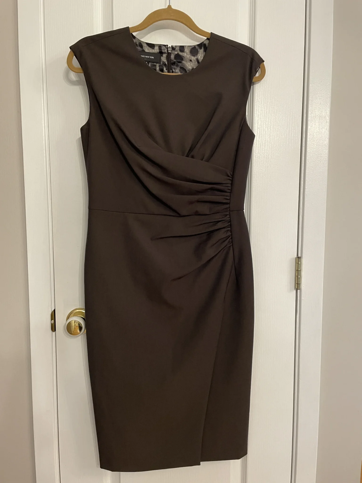 Featured image for Jones New York - Sleeveless dress