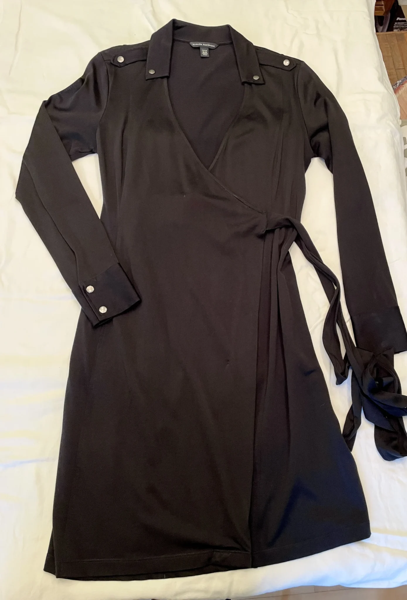 Image for Banana Republic - Robe portefeuille noire