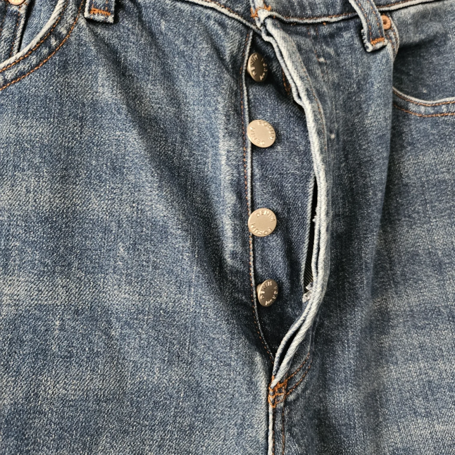 Image for The Arlo High Rise Straight Denim Forim 31/28L