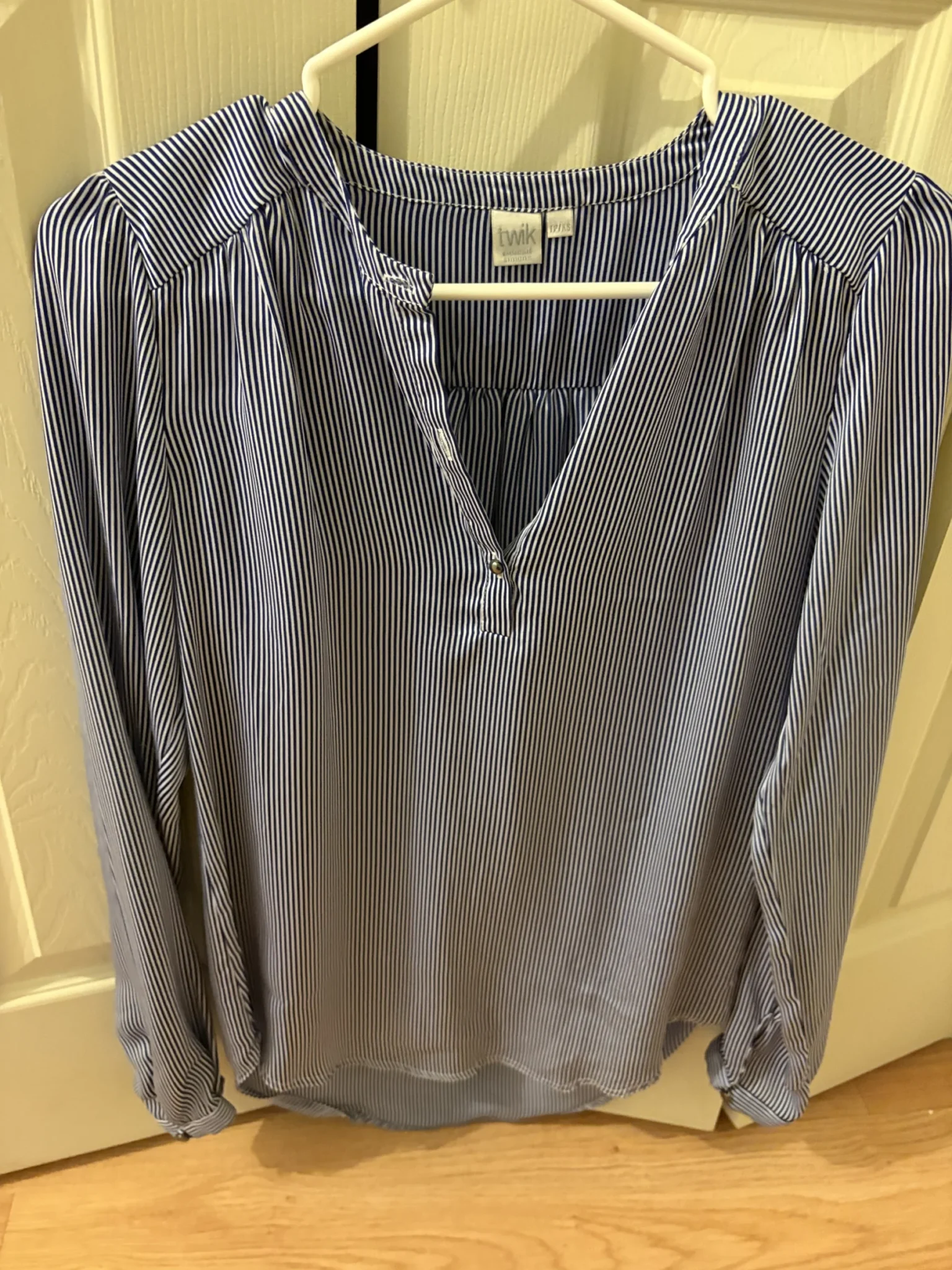 Image for Twik line blouse