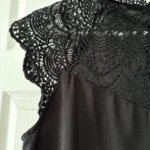 Thumbnail for Chandail dentelle