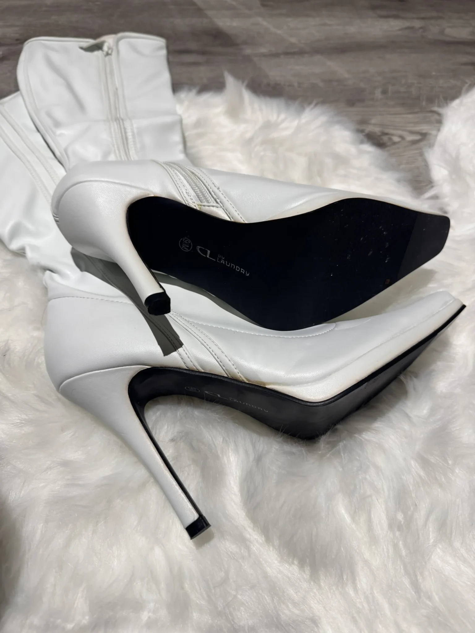 Image for Nouvelles bottes blanches Chinese Laundry