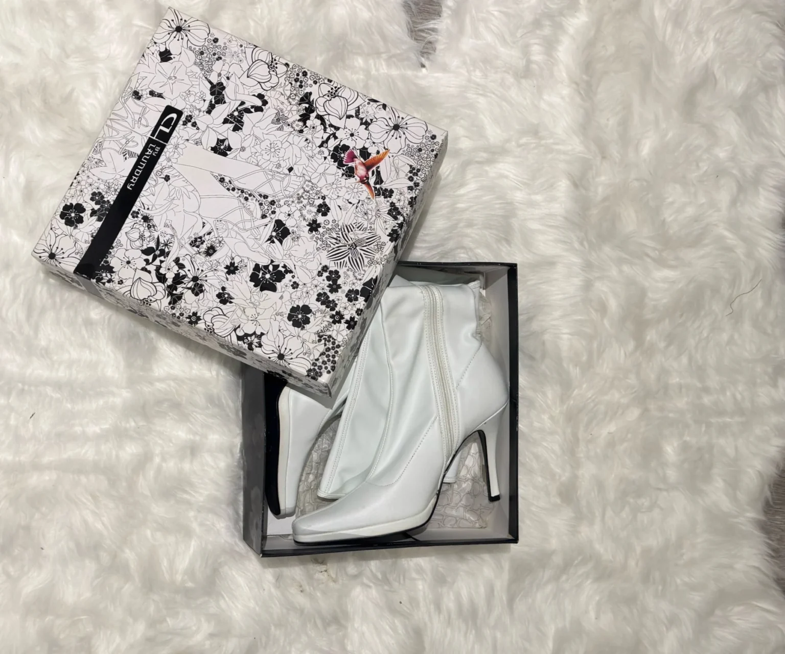 Image for Nouvelles bottes blanches Chinese Laundry