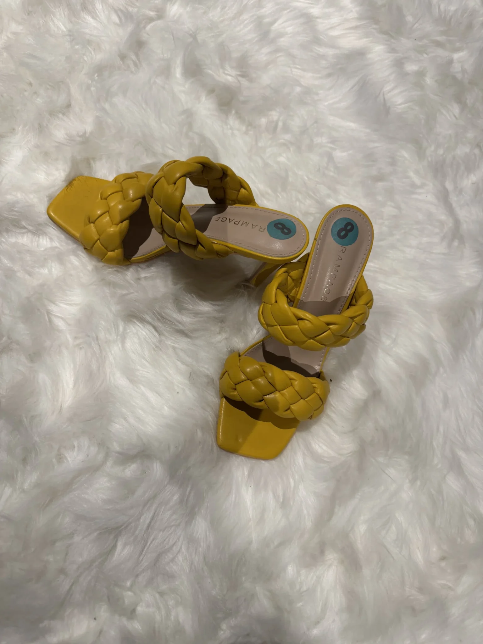 Image for Sandales jaunes Rampage