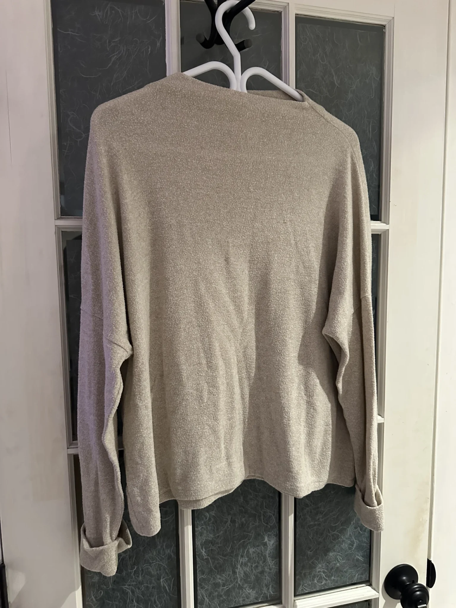 Featured image for HM beige jumper
