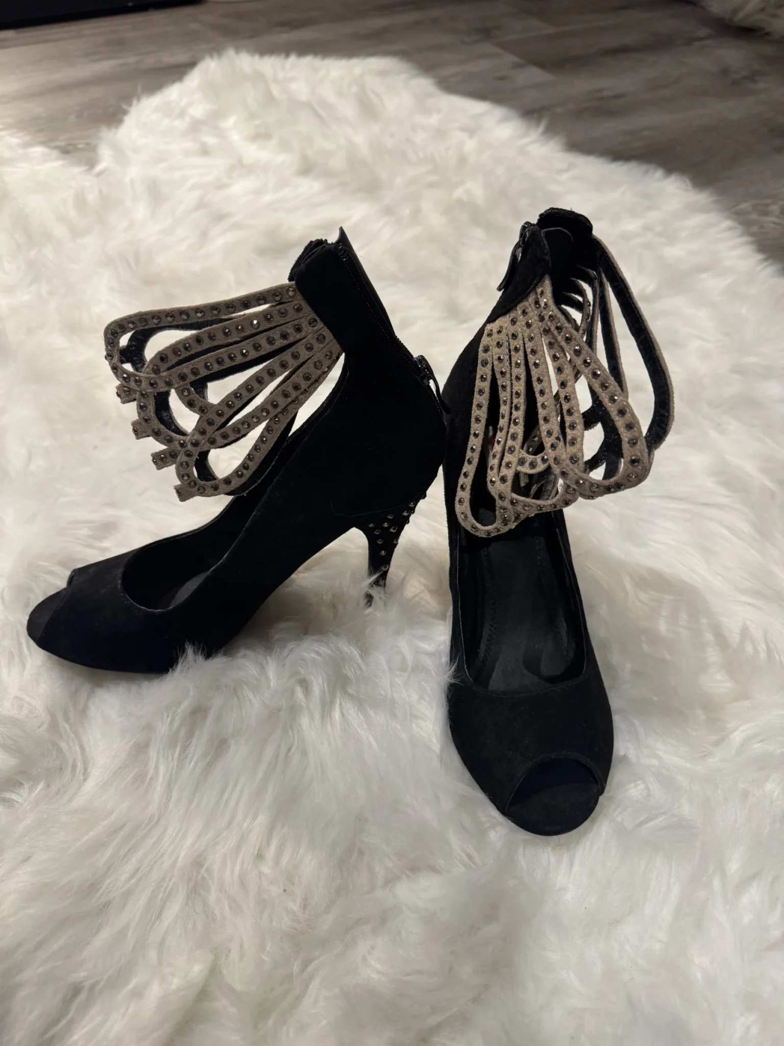 Image for Stylish unique sandales suede noire