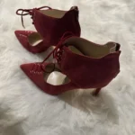 Thumbnail for Beaux souliers rouges suede