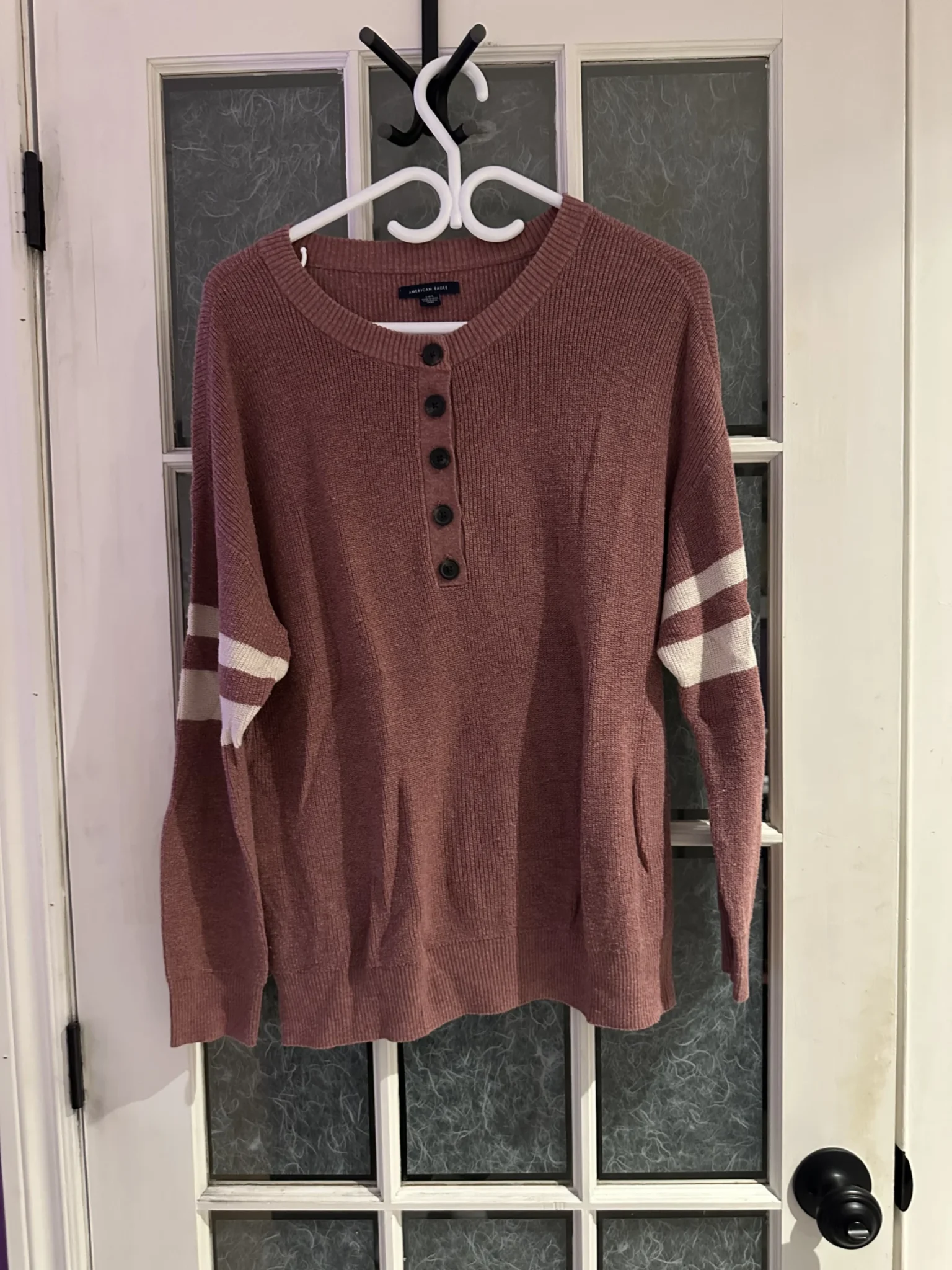 Featured image for American Eagle pink jumper