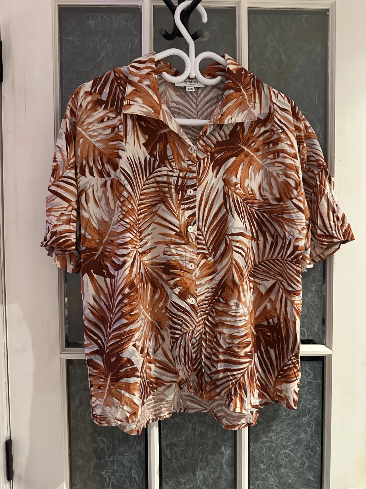 Featured image for Daily Story short-sleeved shirt