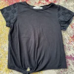 Featured thumbnail for T-shirt 8/10 ans noir très bon état