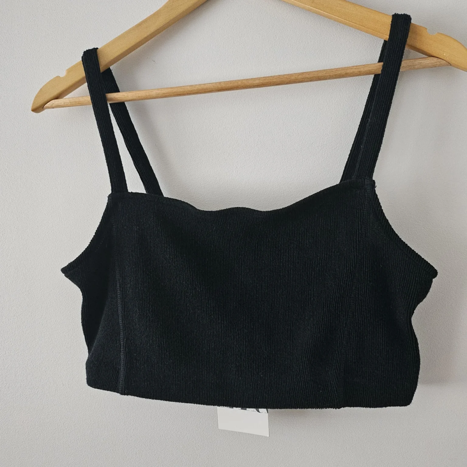Featured image for Crop top noir