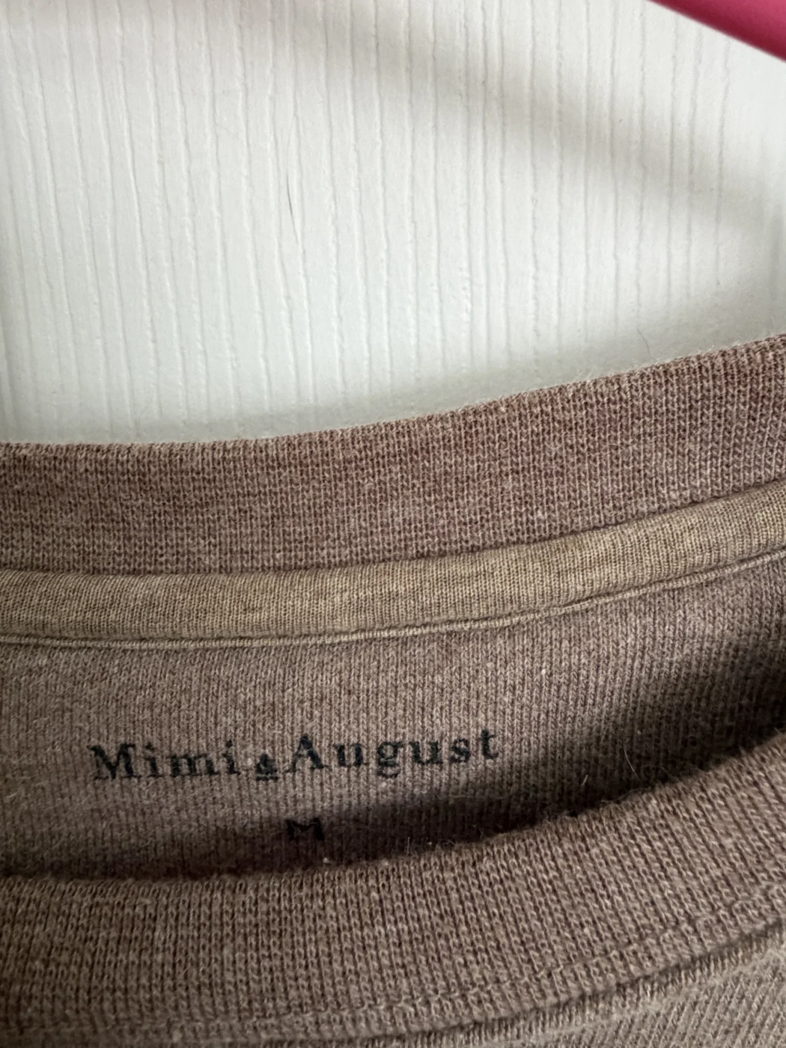 Image for Pullover Body Diversity Mimi and August